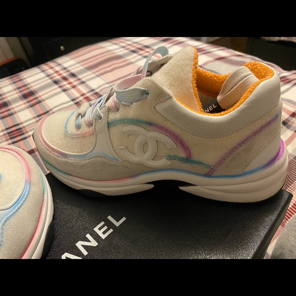 SUEDE CHANEL COLORFUL SNEAKER
